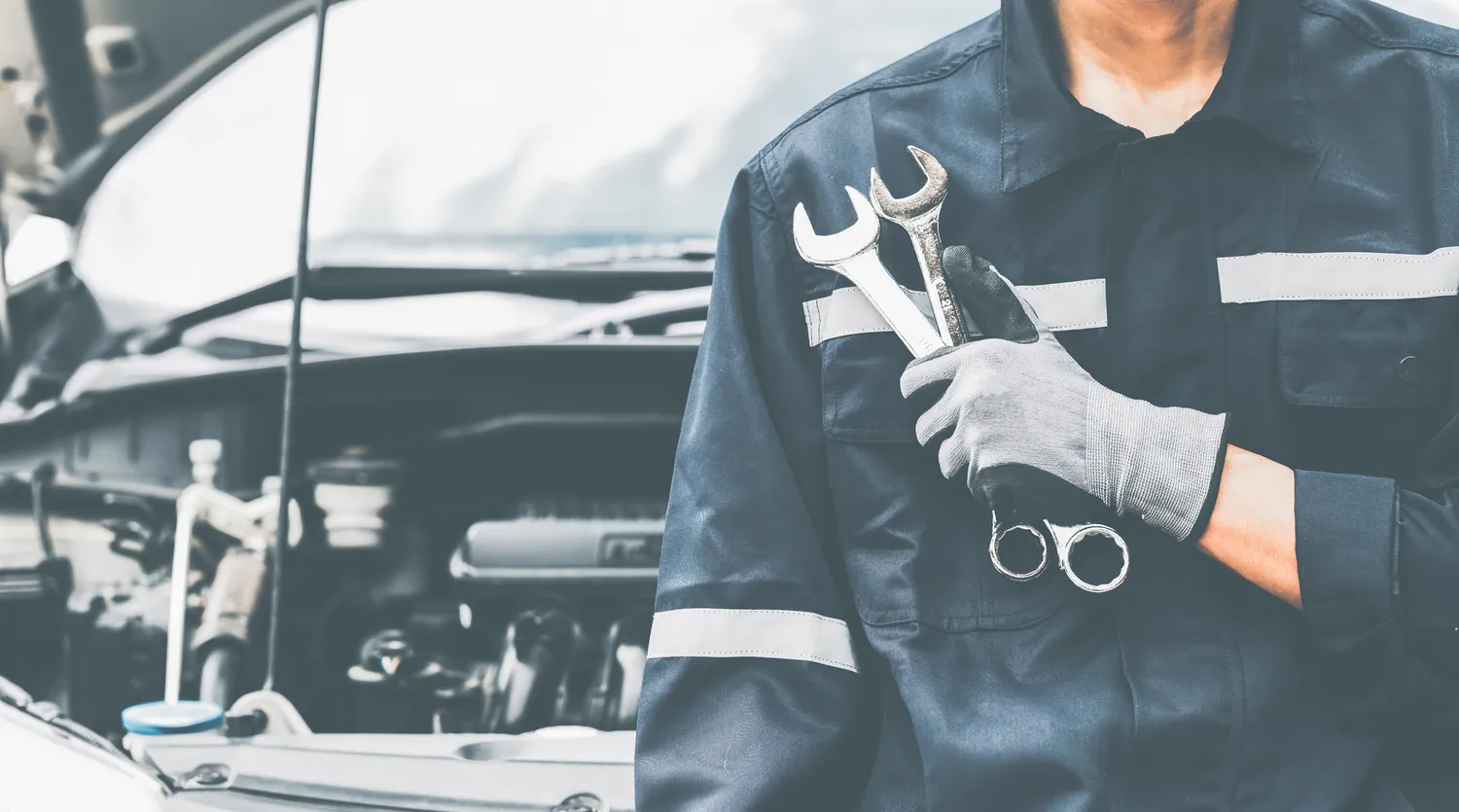 Serwisowanie samochodu - kiedy powinno się odbywać?