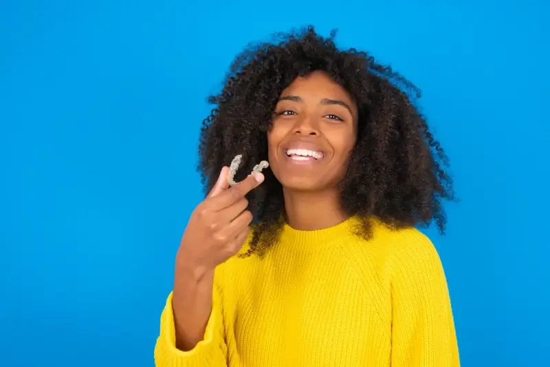 Prostowanie zebow metoda invisalign